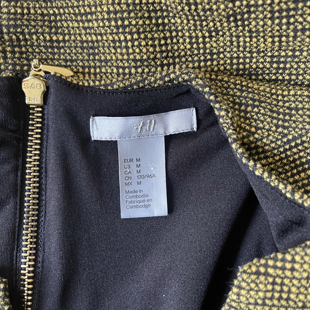 H&M Sleeveless Tweed Peplum Top - Picture 6 of 7